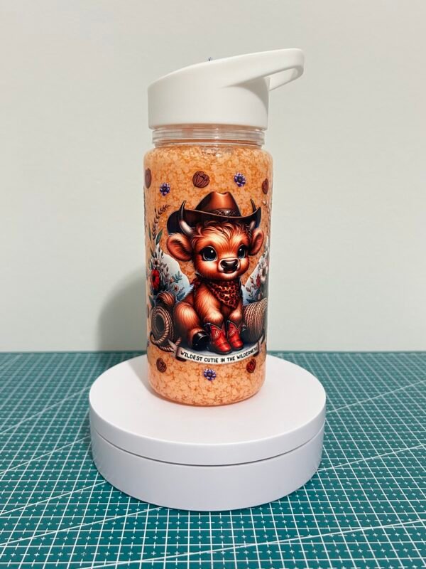 10oz Cute Highland cow Snowglobe bottle